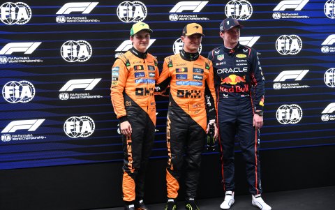 Oscar Piastri (McLaren), Lando Norris (McLaren) y Max Verstappen (Red Bull Racing) en las pruebas del Gran Premio de Australia.
