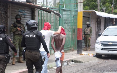 Allanamientos del Bloque de Seguridad deja a más de 10 personas detenidas.