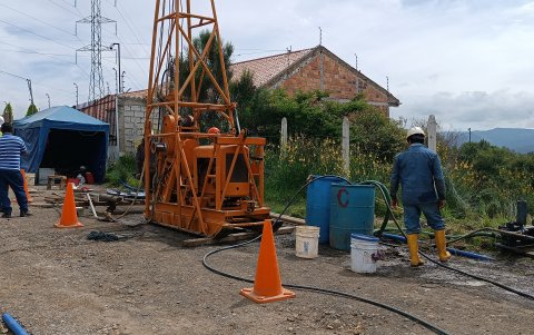 De forma particular se realiza un estudio de suelo para conocer la condición actual en las zonas más profundas.