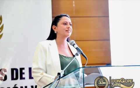 La prefecta de Pichincha, Paola Pabón, fue una de las militantes de la RC que firmó la carta dirigida al expresidente y sentenciado en el caso Sobornos Rafael Correa.