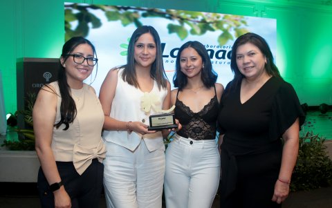 Daysi Zurita, Andrea Sanafria, Camila Serrano y Fernanda Mosquera.