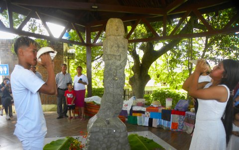 El sonido del caracol dio inicio a la ceremonia ancestral en Sacachún
