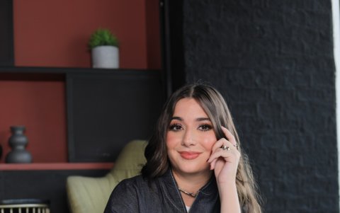 Carito Plaza posa para EXPRESIONES