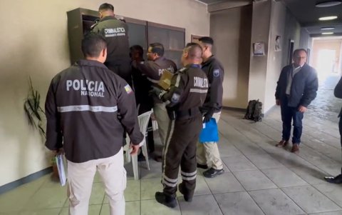 La Policía investiga el móvil de la persona que ingresó al archivo.