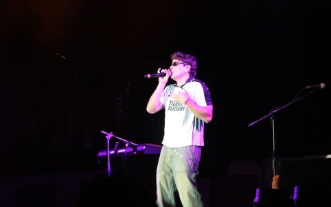 Dicapo interpretó temas como Travolta, Adiós, Fuimos y La última vez.