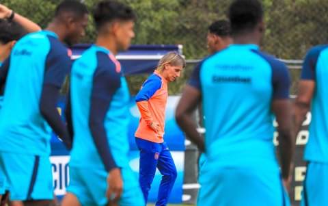 Sebastian Beccacece resaltó el gran nivel de los futbolistas ecuatorianos.