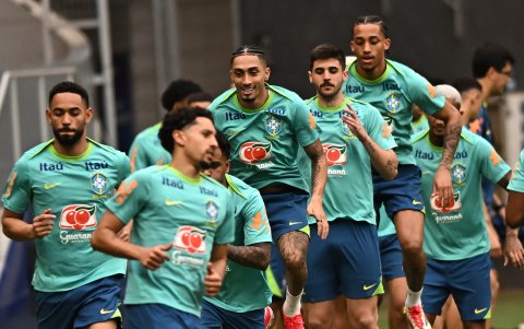 Ecuador y Brasil chocarán en la fecha 15 de las Eliminatorias Sudamericanas 2026.