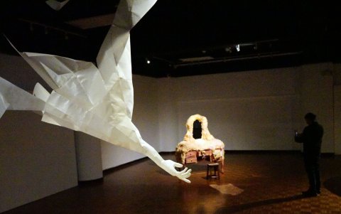 Sohelia Rivas ahonda en la piel como territorio de la memoria.