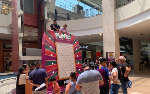 El centro comercial realizará concursos de jueves a domingos,hasta el 20 de abril.