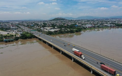 2. Escenario. Miles de vehículos pesados transitan por la vía a diario. Hay temor en la ciudadanía