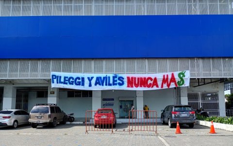 El repudio hacia José Pileggi y César Avilés se expuso en el Capwell