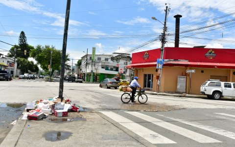 Zonas de Mapasingue no son amigables para peatones ni ciclistas.