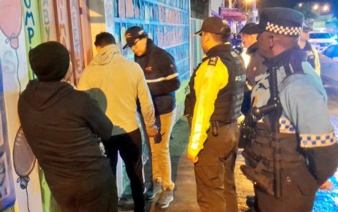 La policía y agentes de control realizaron operativos contra libadores en Pomasqui.