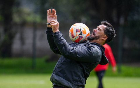 El DT Pablo Sánchez habló sobre el estreno en Copa Libertadores.