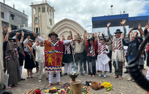 El Pawkar Raymi recuerda la época del florecimiento en la zona andina.