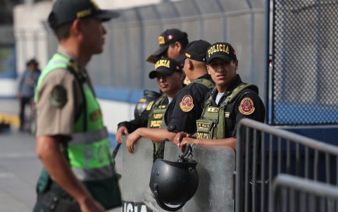 Miembros de la Policía Nacional del Perú en Lima, en una fotografía de archivo.