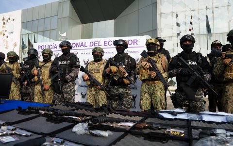 Según el gobierno de Daniel Noboa, las Fuerzas Armadas y la Policía necesitan una capacitación para enfrentar las bandas organizadas.