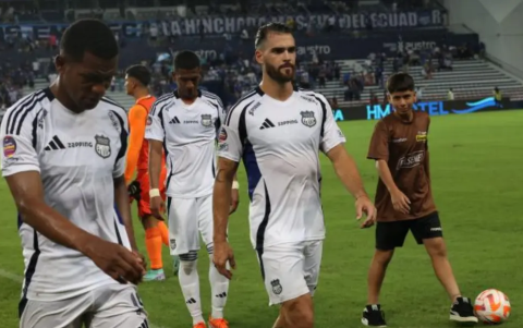 Jugadores de Emelec terminaron empatando 2-2 contra Manta en la LigaPro