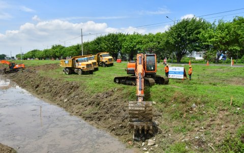 En enero pasado comenzaron los trabajos para construir los tramos 4 y 5 de las vías de acceso al Quinto Puente.