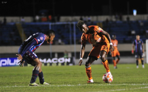 Libertad cayó 1-3 ante El Nacional en la fecha 7 de Ligapro