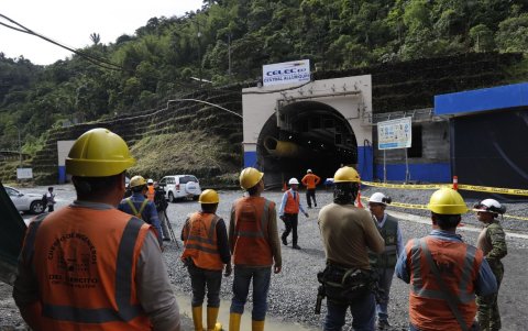 La obra está ubicada en Alluriquín, provincia de Santo Domingo.