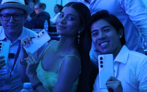 Pixel Tech, Sarah Alarcón y Ren Kai participaron del lanzamiento.