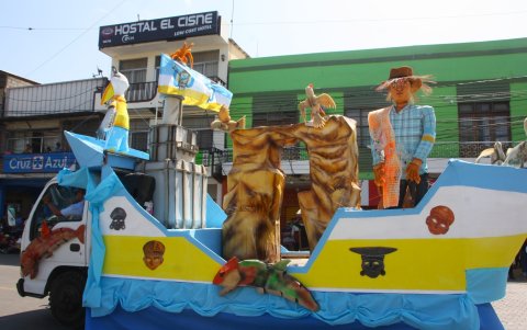 La Libertad celebra no solo su crecimiento moderno en 32 años como cantón, sino también el legado de su historia