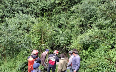 Los habitantes de Laguamasa ayudaron en las labores de búsqueda y rescate de las dos personas que fueron arrastradas por la corriente.