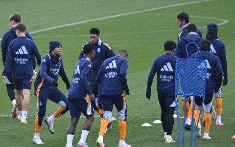 Los jugadores del Real Madrid participan en el entrenamiento en la Ciudad Deportiva de Valdebebas.