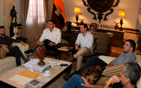 Funcionarios. El tema del transporte fluvial ha motivado a reuniones entre alcaldes.