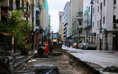 Algunas calles del centro permanecen cerradas, de forma parcial o completa, desde el pasado 14 de abril.