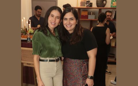 Gabriela Aspiazu y Ana Cristina Del Pozo.