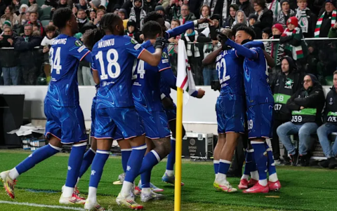 Chelsea sacó una ventada importante (3-0) en el partido de ida ante Legia Varsovia en la Conference League