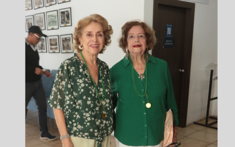 Iliana Soriano de Crow y Raquel Arrollo del Río Dávila.