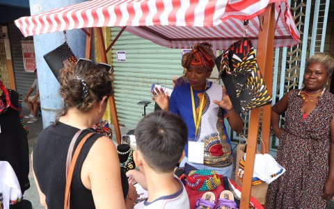 Anila Creaciones, que nació a inicios de 2025, fue uno de los 35 emprendimientos que estuvo en la feria de Conciencia Positiva.