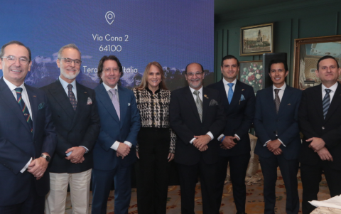 Juan Carlos Cassinelli, Francisco Nugué, José Luis Iturralde, Sylka Sánchez, Humberto Plaza, Ricardo Bowen, Weldyn Quezada y Víctor Jurado.