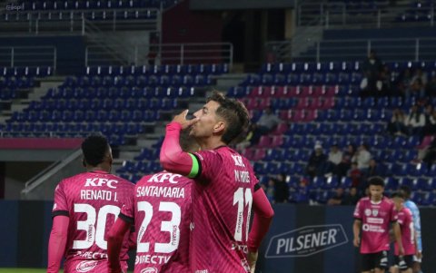 Independiente del Valle se impuso 2-0 al Manta.