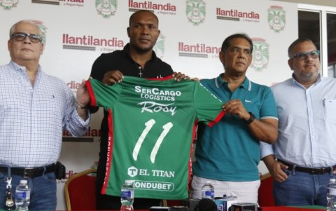 Juan Luis Anangonó llegó en julio de 2024 al equipo que este 21 de abril lo despidió por violento.