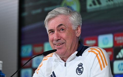 El entrenador del Real Madrid, Carlo Ancelotti durante la rueda de prensa posterior al entrenamiento realizado este martes 22 de abril en la Ciudad Deportiva de Valdebebas.
