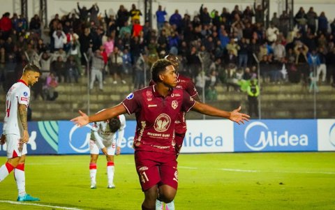 Elián Caicedo jugador del Mushuc Runa.