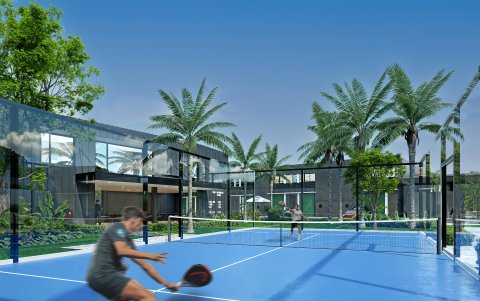 Cancha de pádel dentro del parque empresarial ALMAX vía a la costa, parte de las áreas recreativas destinadas a fomentar espacios integrados para colaboradores y empresarios.