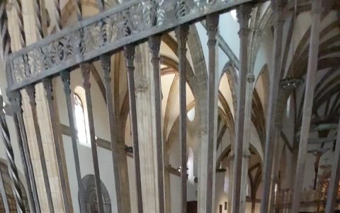 Se puede firmar un libro de condolencias en La Catedral.