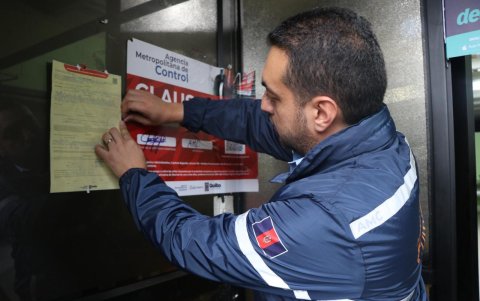 Las autoridades municipales de Quito realizaron un operativo de control en los alrededores de la Universidad Central