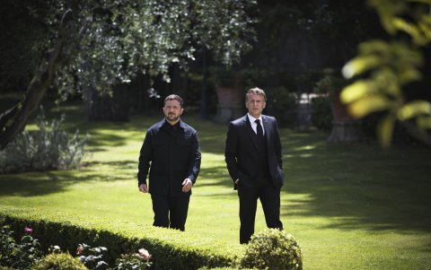 El presidente de Ucrania, Volodimir Zelenski y el presidente de Francia, Emmanuel Macron, sostuvieron una reunión en Roma.