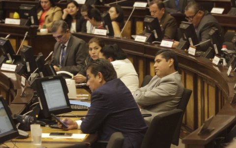 La eliminación del fondo partidario y de promoción genera diversos criterios en la Asamblea Nacional.