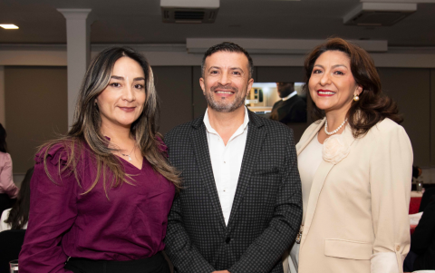 Quito. Ángeles Mena, Augusto Moreno y Paola Salazar.