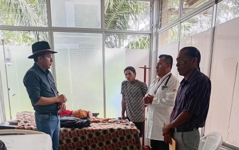 Situación. Las brigadas médicas han llegado a la zona después de reportarse el caso de los siete niños fallecidos. Hay menores que siguen hospitalizados.