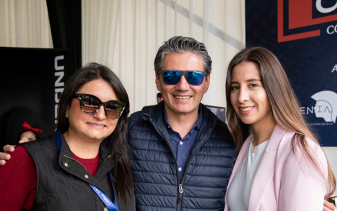 Victoria Gross, Alfonso Toledo y Adriana Vásquez.