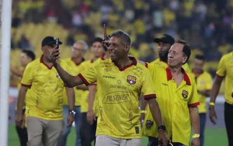 Tony Gómez, el defensa uruguayo también presente en la fiesta del Centenario.