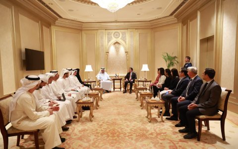 La comitiva del presidente Daniel Noboa se reunió con empresarios en Emiratos Árabes Unidos.